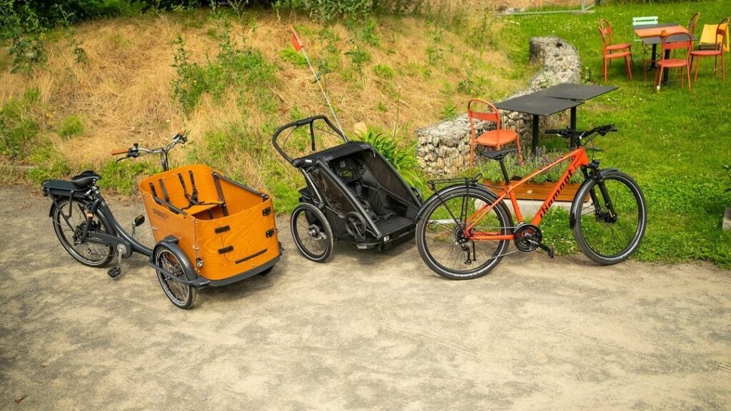 Der Vergleich zwischen Lastenfahrrad und Fahrradanhänger