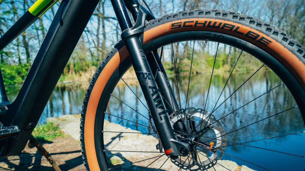 Foto von Fox 34 AWL an Cube Reaction Hybrid 750 2023
