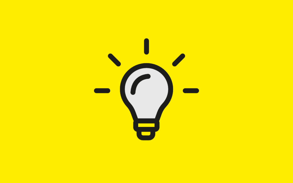 Glühbirnen-Illustration auf gelbem Hintergrund, symbolisiert innovative E-Bike-Tipps und -Tricks.